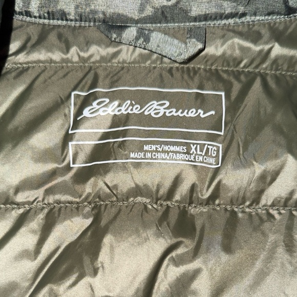 Men's Eddie Bauer Packable Puffer Vest, XL - Picture 4 of 4